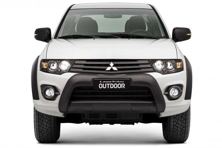  Mitsubishi L200 Triton OutDoor AT 2016 года  (LA) (фото 4 из 11)